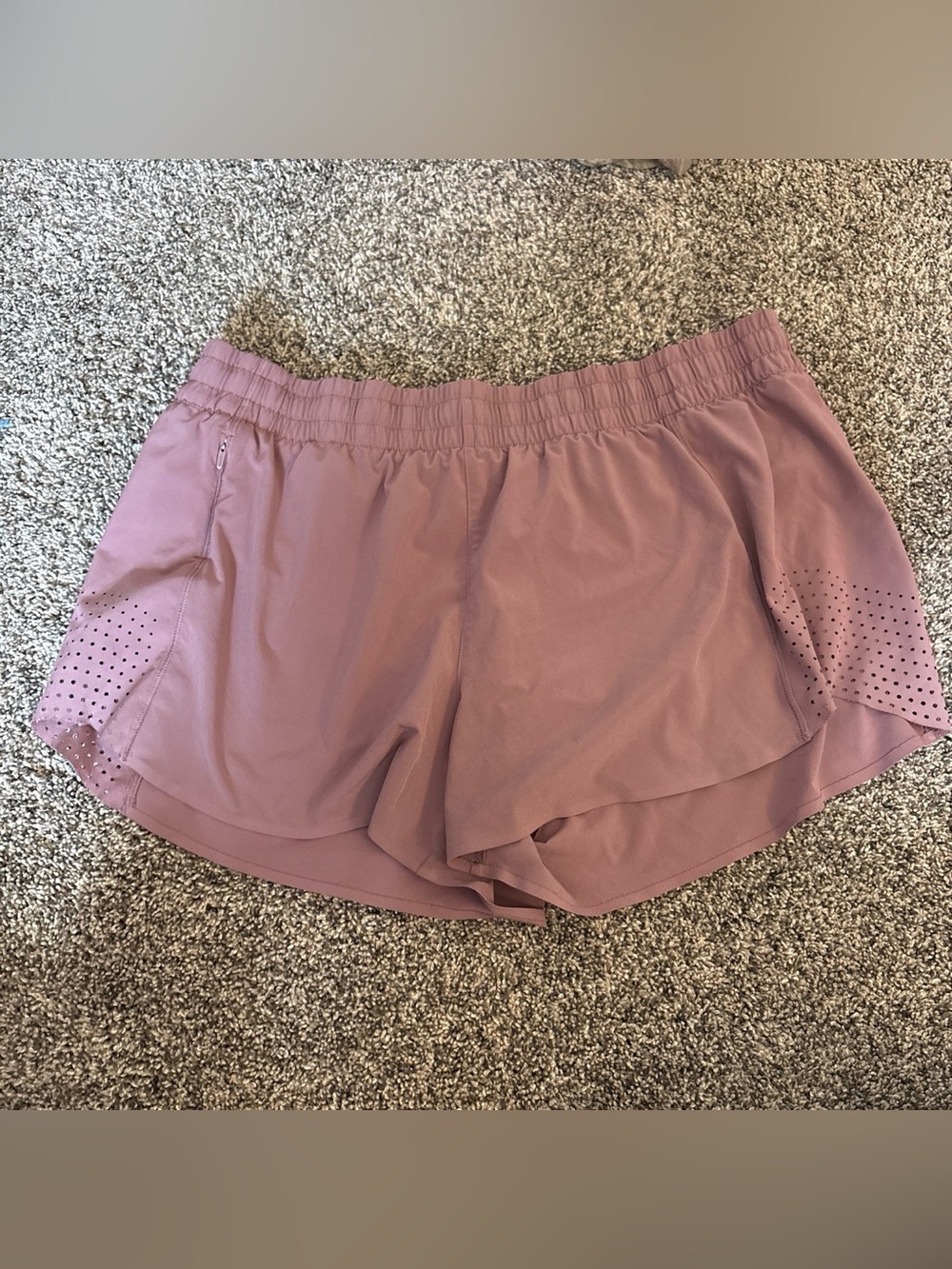 Athleta hustle shorts